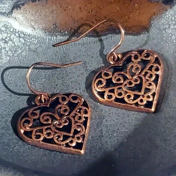 Edgy Rustic Antique Copper Modern Filigree Scroll Cutout Heart Earrings - Picture 6 of 7